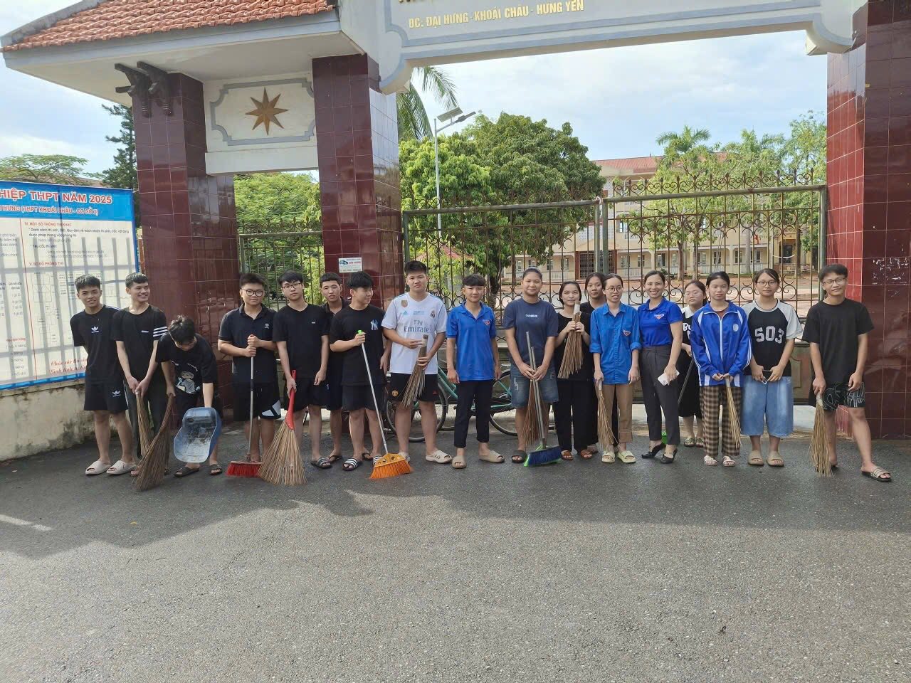 🌿🌿Đoàn xã Chí Minh tổ chức phong trào “Ngày Chủ nhật xanh”🌿🌿🌿