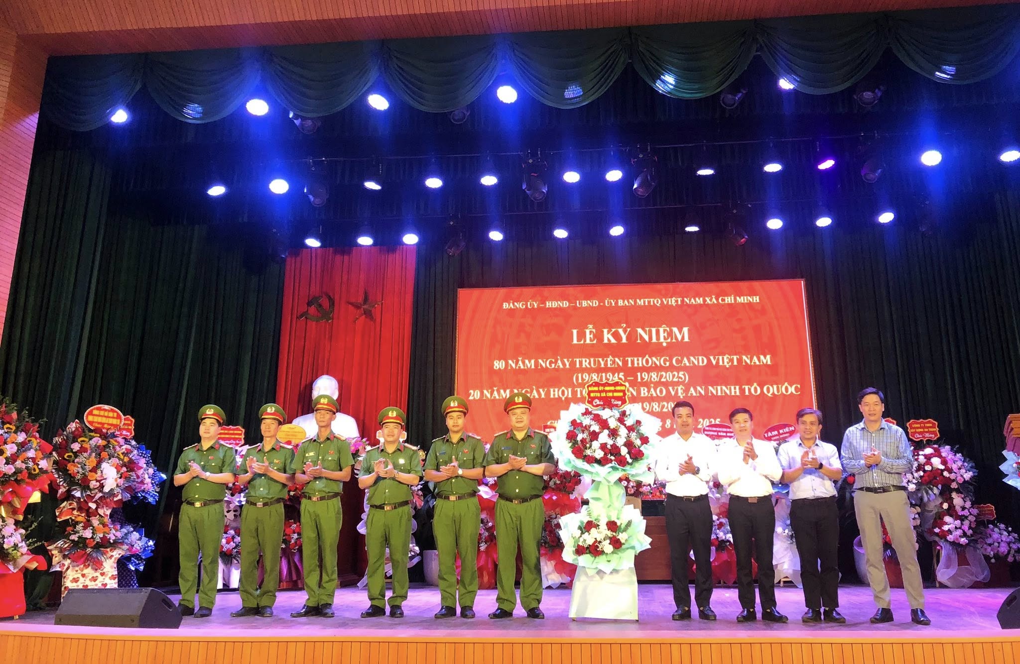 Xã Chí Minh kỷ niệm 80 năm ngày truyền thống Công an Nhân dân Việt Nam và 20 năm Ngày hội toàn dân Bảo vệ an ninh Tổ quốc