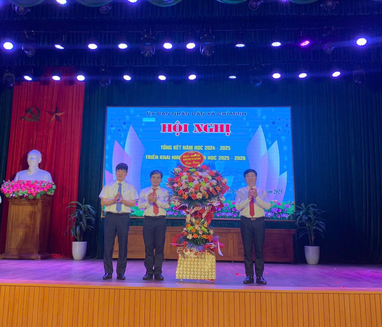 Xã Chí Minh tổ chức Hội nghị Tổng kết năm học 2024-2025, triển khai nhiệm vụ năm học 2025 -2026