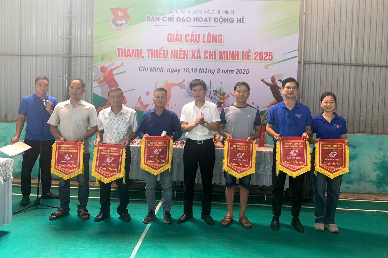 Ban Chỉ đạo hoạt động hè xã Chí Minh tổ chức giải cầu lông thanh, thiếu niên hè năm 2025